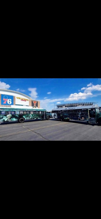 Eagles Tailgate Bus